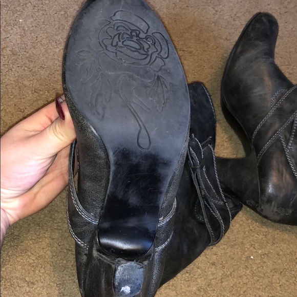 Grey boots - Picture 4 of 7